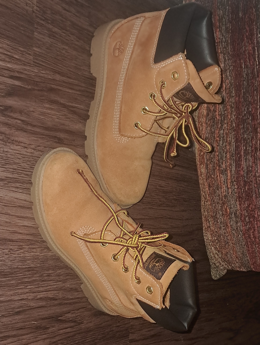 Kids Timberland Wheat Suede Lace-Up Boots with Black Collar, Size 2Y